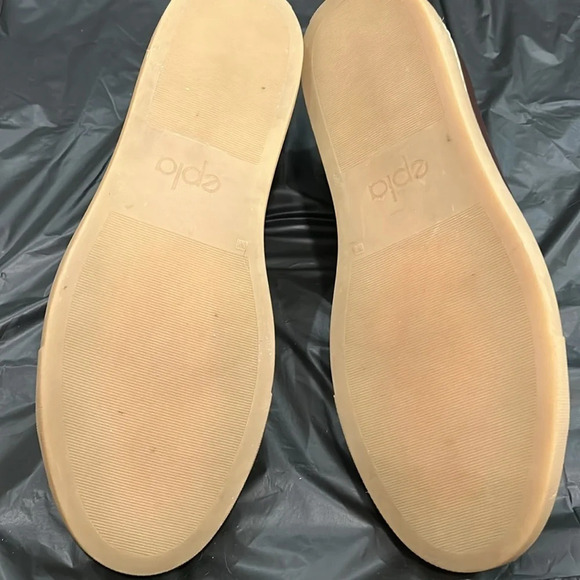 Epaulet Brown Leather Low Top Sneakers - Picture 9 of 12